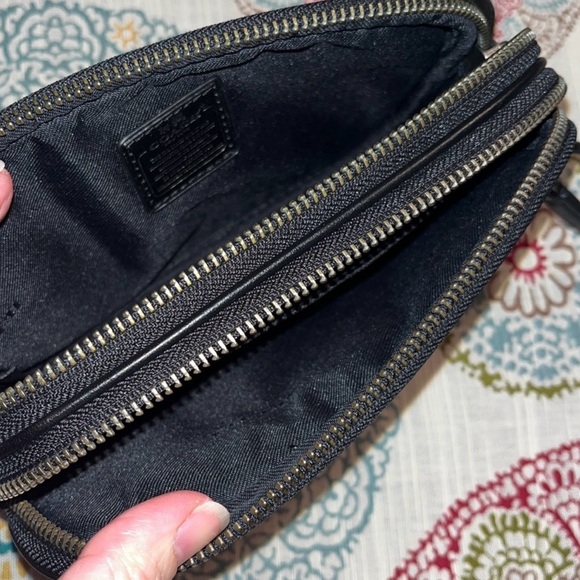 Coach Butterfly Appliqué Crossbody Clutch in Pebble Leather. - Picture 6 of 16